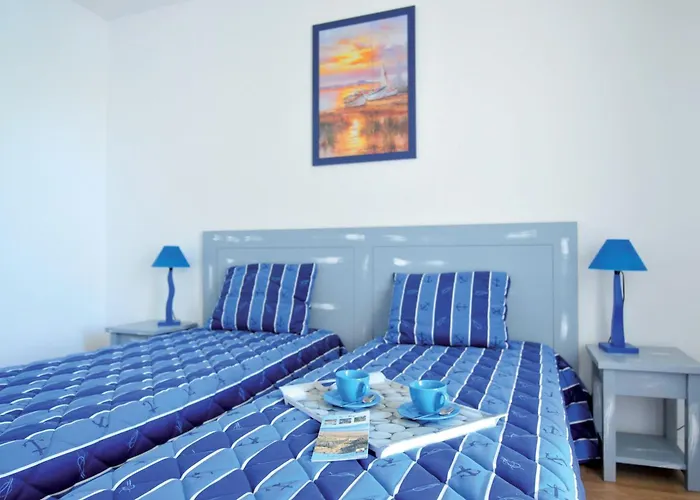 Vacanceole - Les Jardins De L'amiraute 2*