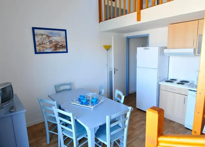 Vacanceole - Les Jardins De L'amiraute Apart-hotel