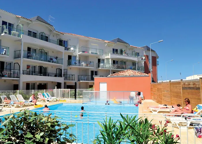 Vacanceole - Les Jardins De L'amiraute Apart-hotel